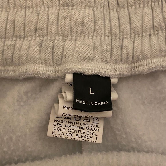 Embroidered lady bug Women's Shorts 🐞 - Picture 4 of 4